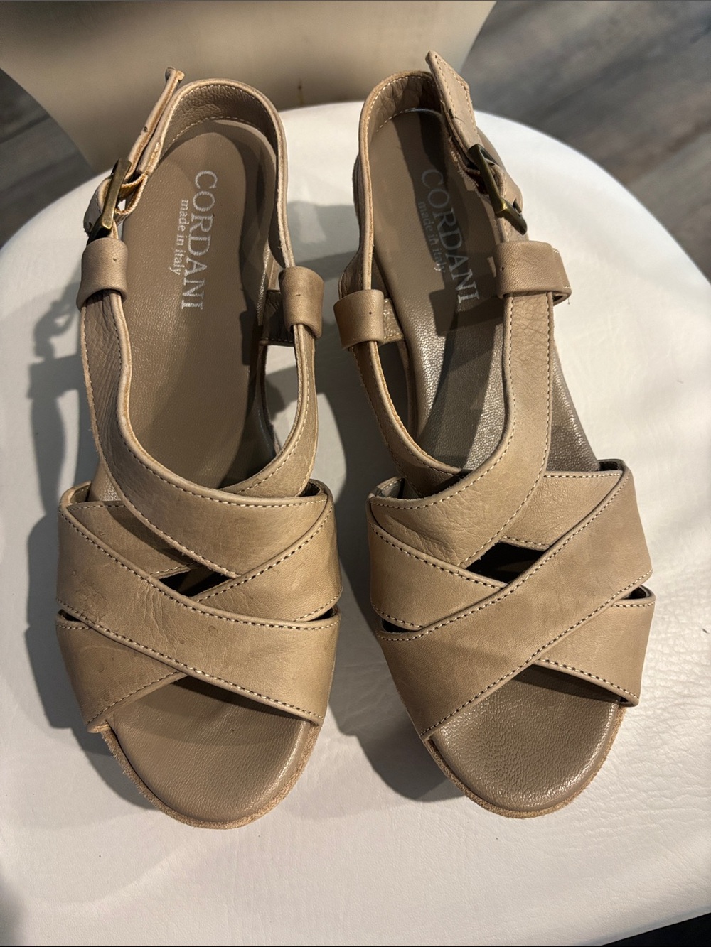 Cordani Leather Taupe  Platform Sandals size 41 or size 10.  Paid $195 Preowned